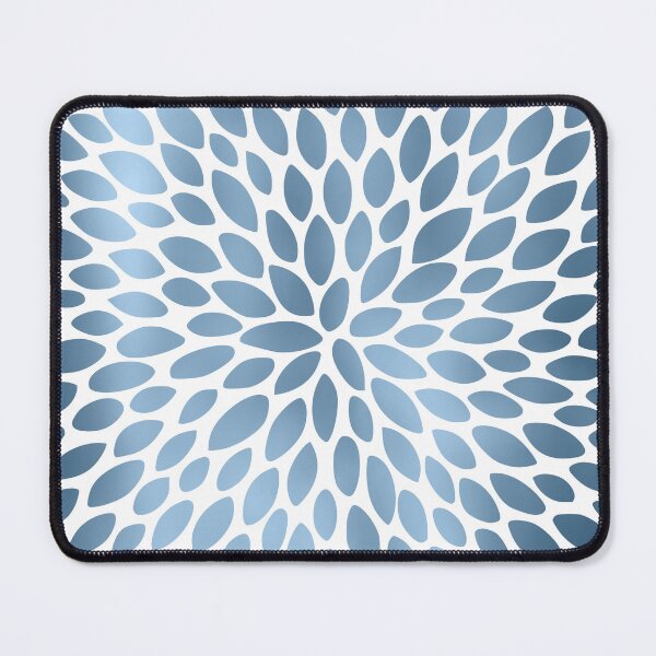 Artikelvorschau, Floral Bloom in Blue and White entworfen und verkauft von meggydesigns.