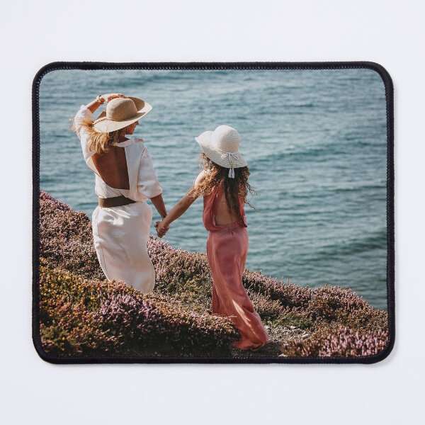 Item preview, mother and daughter on the Brittany coast designed and sold by Nebulae-Art.