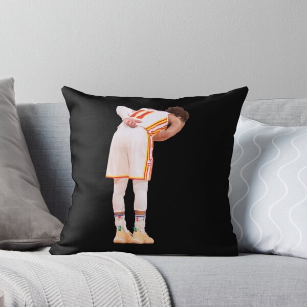 Aperçu de l'œuvre Champions de basket-ball Trae Young Bow Sticker créée et vendue par monica45je.