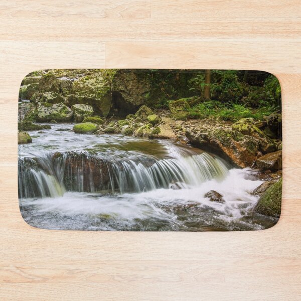 Artikelvorschau, Flacher Regenwald-Wasserfall entworfen und verkauft von Luxxe87.