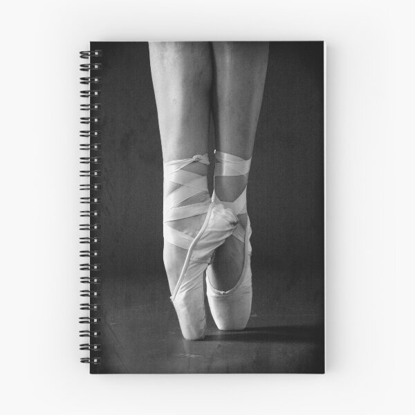 Artikelvorschau, Ballettschuhe entworfen und verkauft von Hugh Olin Smith Jr.
