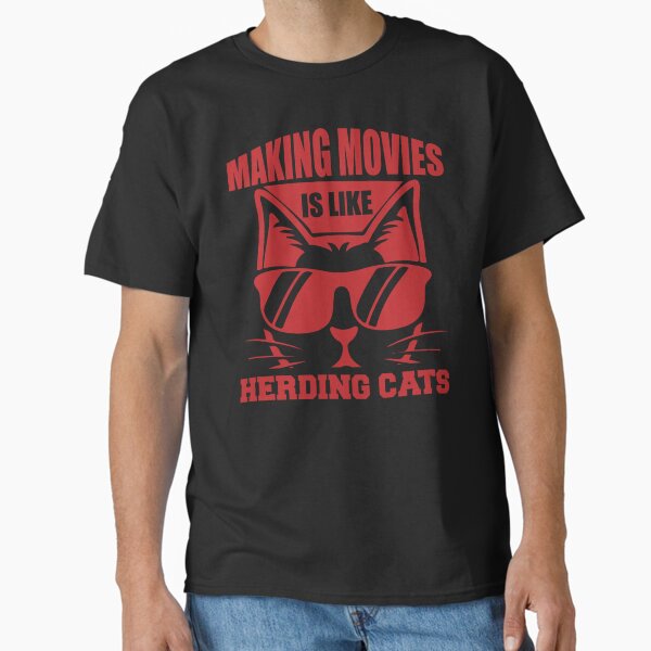 Artikel-Vorschau von Filme machen ist wie Katzen hüten - Lustige Memes, designt und verkauft von S Cube Design.