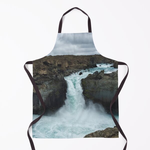 Artikelvorschau, Wasserfall, der zum Meer geht entworfen und verkauft von Luxxe87.