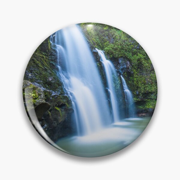 Artikelvorschau, Entspannende Landschaft neben Wasserfall entworfen und verkauft von Luxxe87.