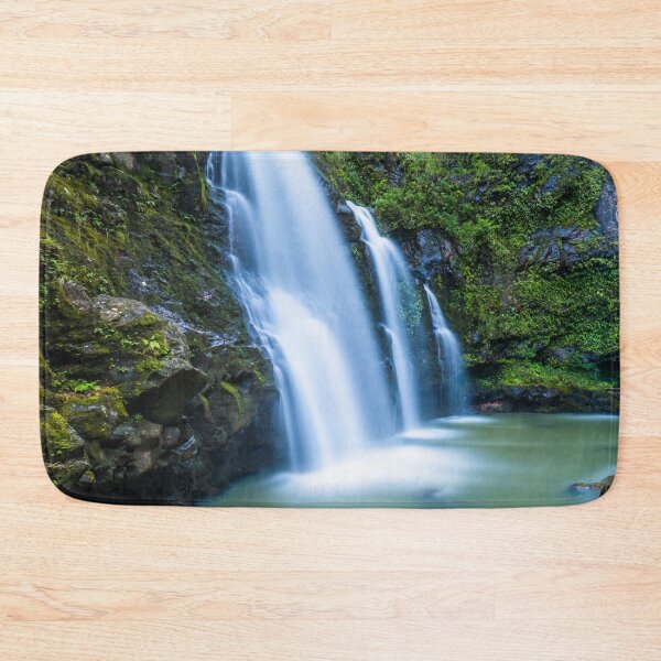 Artikelvorschau, Entspannende Landschaft neben Wasserfall entworfen und verkauft von Luxxe87.