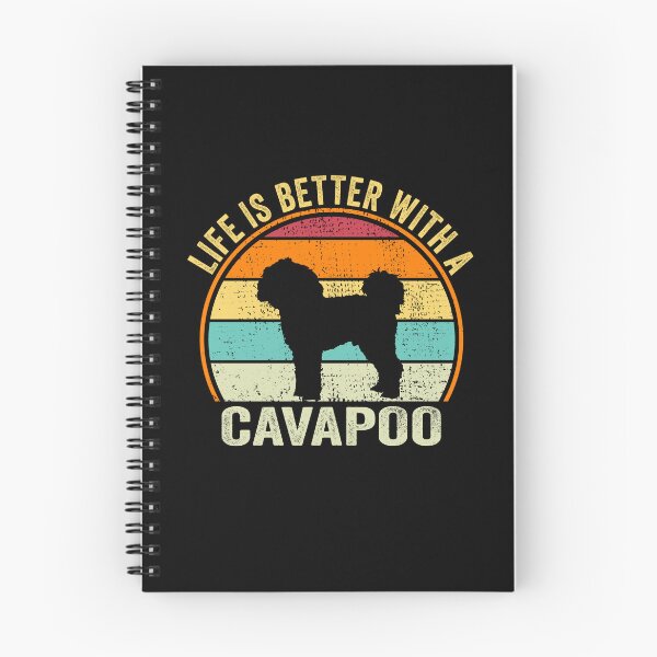 Artikelvorschau, Das Leben ist besser mit einem Cavapoo-Shirt, für Cavapoo-Liebhaber, beste Cavapoo-Hundeliebhaber, Cavapoo-Papa, Mama, Papa, Besitzer, Weihnachts- und Geburtstagsgeschenk entworfen und verkauft von xlnv.