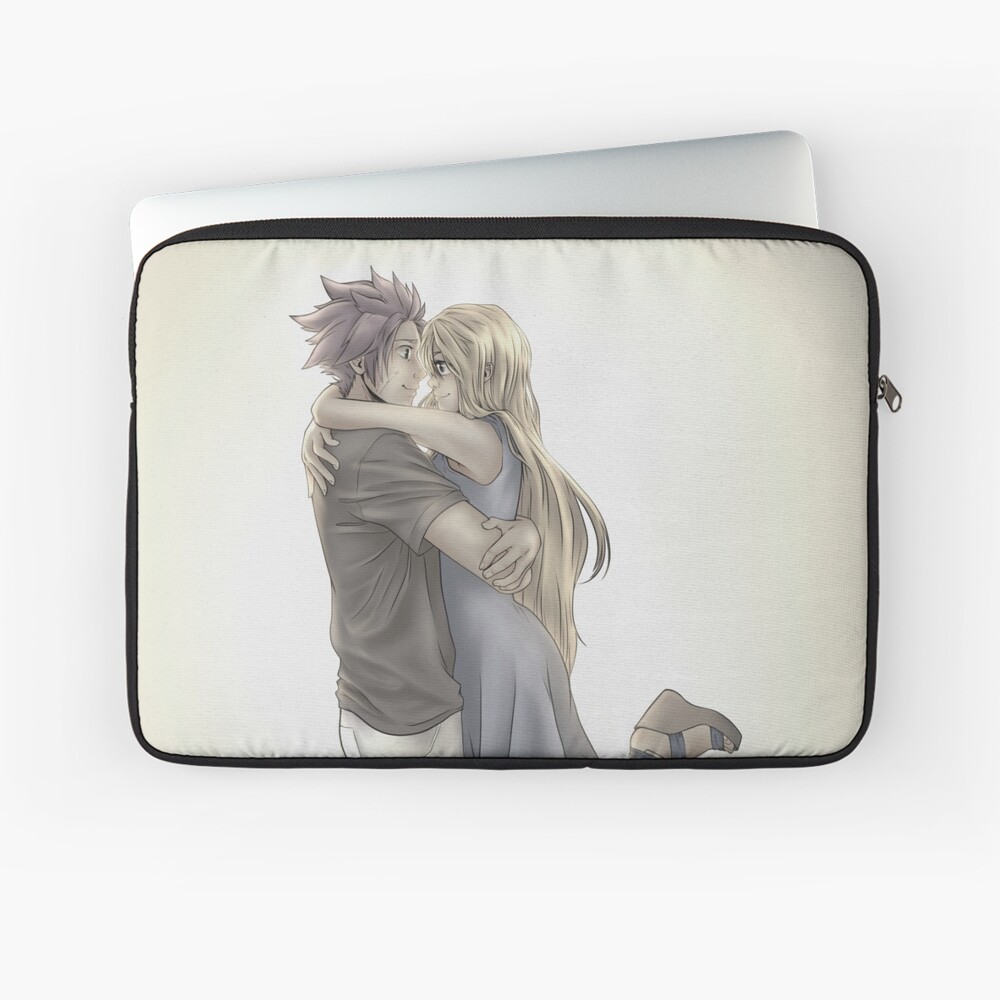 Natsu and Lucy Hug