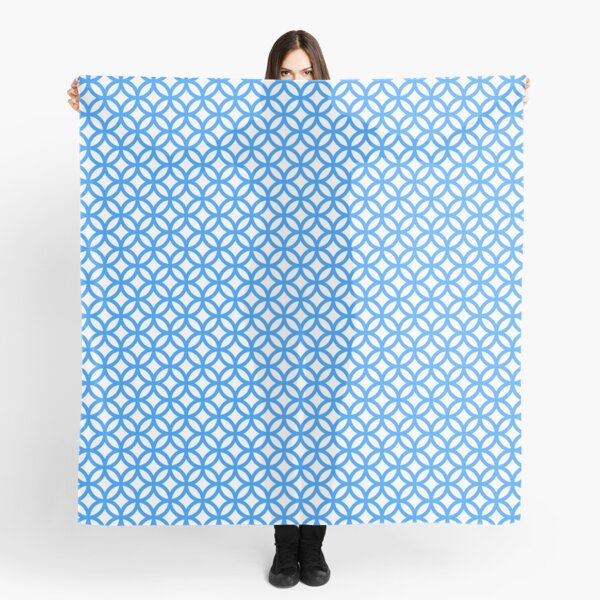 Overlapping Circle Pattern Scarf