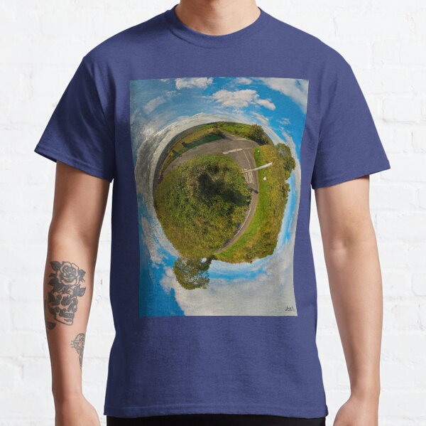 Country Roads - Killea Crossroads, Derry, N. Ireland Classic T-Shirt