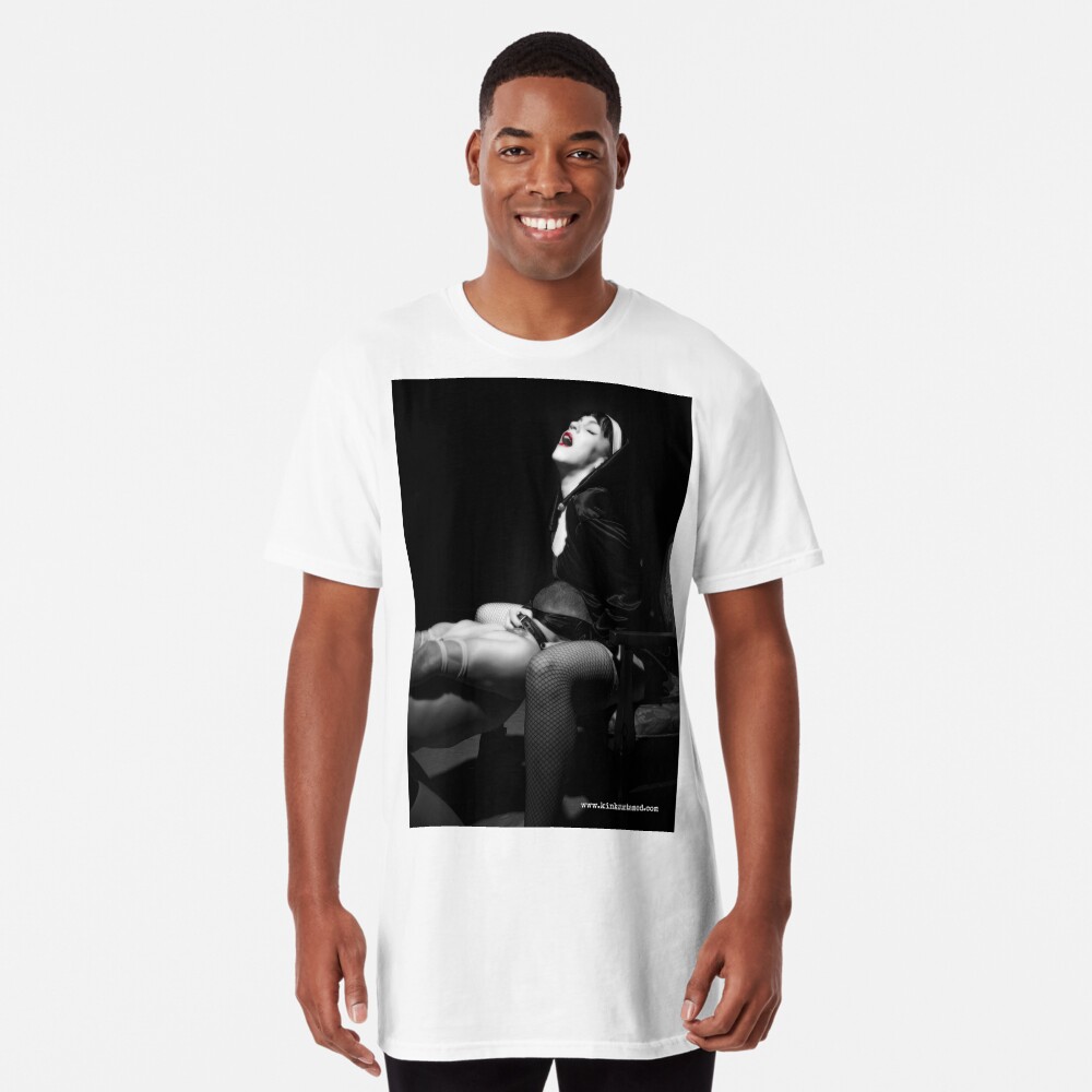 Closer To God (John 6:56) Long T-Shirt