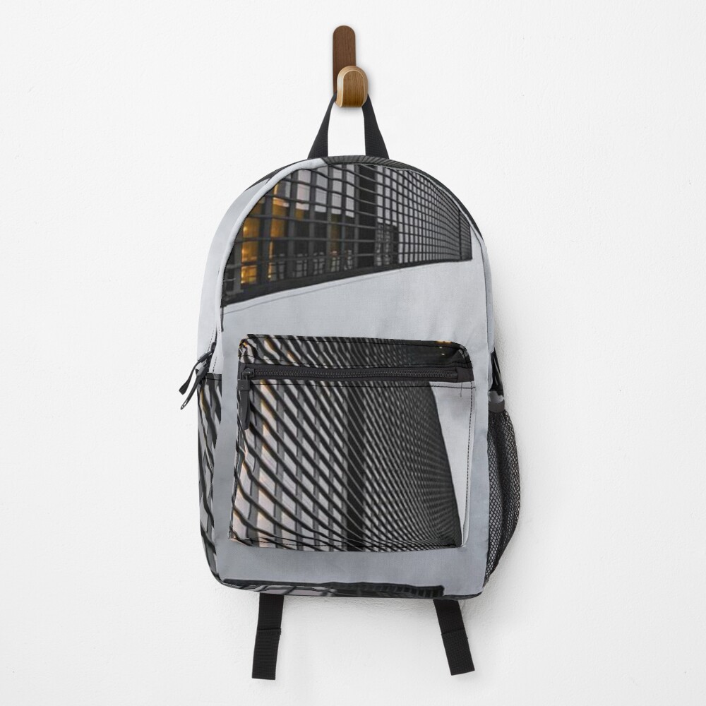Vista previa del artículo con la obra «Mochila», diseñado y vendido por NengShop.