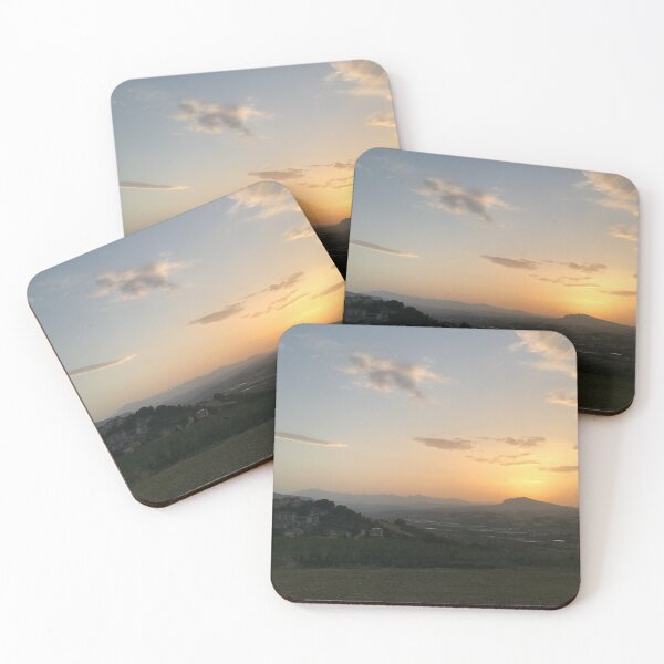 Aperçu de l'œuvre Coucher du soleil à Ancarano (Abruzzes), Italie créée et vendue par NuanceWorks.