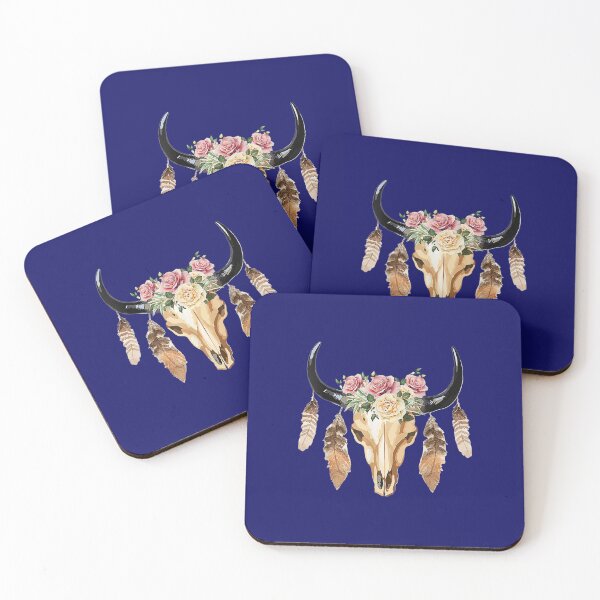 Artikelvorschau, Kuh Boho Schädel Blumen Federn Muster entworfen und verkauft von DuyVuuuuuuu.
