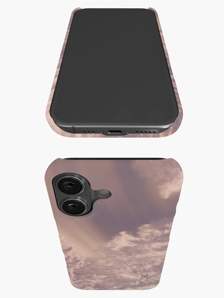 Aperçu 3 sur 4. Coque iPhone avec l'œuvre Arbres infrarouges créée et vendue par Shellyrew.