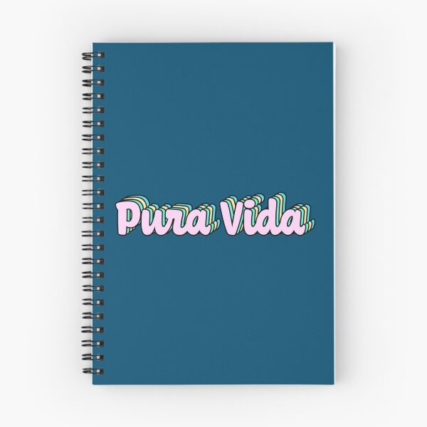 Aperçu de l'œuvre Pura Vida Script violet rétro créée et vendue par CamrinDupler8.