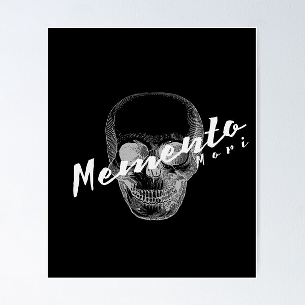 Artikel-Vorschau von Memento Mori: Schädel mit schräger Textausgabe, designt und verkauft von SimpleDark.