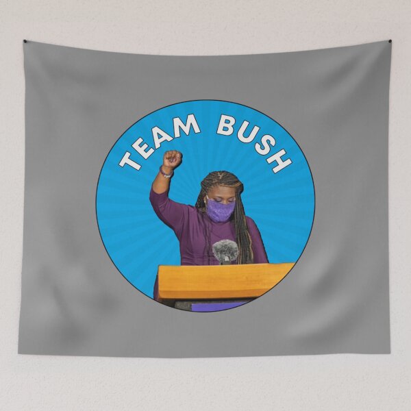 Aperçu de l'œuvre T-shirt Cori BushCori Bush - Homme politique démocrate créée et vendue par YonagoTottori.