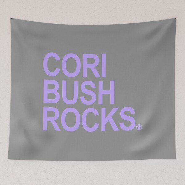 Aperçu de l'œuvre T-Shirt Cori BushCORI BUSH ROCKS - BLM Fist (lavande 2) créée et vendue par YonagoTottori.