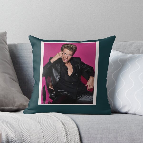 https://ih1.redbubble.net/image.3872169232.5485/throwpillow,small,600x-bg,f8f8f8-c,0,120,600,600.jpg