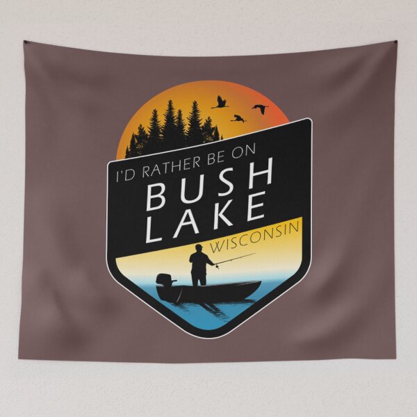 Artikelvorschau, Bush Lake Wisconsin T-ShirtIch würde eher auf Bush Lake Wisconsin Sunset Fishing sein entworfen und verkauft von OkazaSaitama.