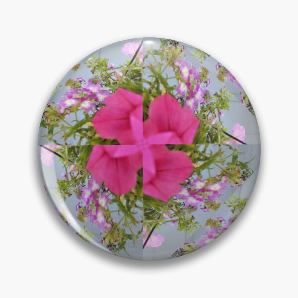 Artikelvorschau, Sommerblumen, rosa Petunie, blumig, Blumen, Grau, Magenta, kaleidoskopisches Kaleidoskop entworfen und verkauft von LCAppling.