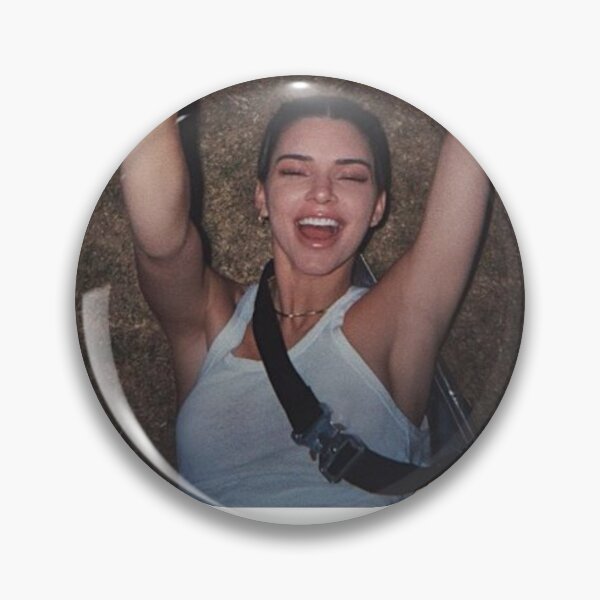 Item preview, Copie de Kendall Jenner : cigarette designed and sold by Louiscardin.
