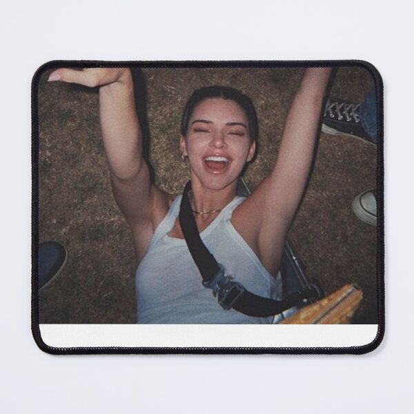 Item preview, Copie de Kendall Jenner : cigarette designed and sold by Louiscardin.