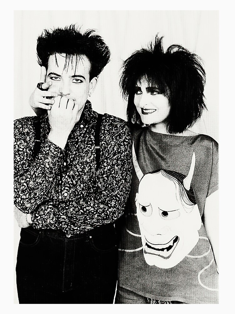 Discover Robert Smith of The Cure | Essential T-Shirt 