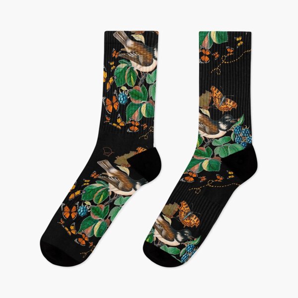 Artikelvorschau, Singender Singvogel mit Schmetterlingen Buntes umweltfreundliches Design entworfen und verkauft von EarthArtDesigns.