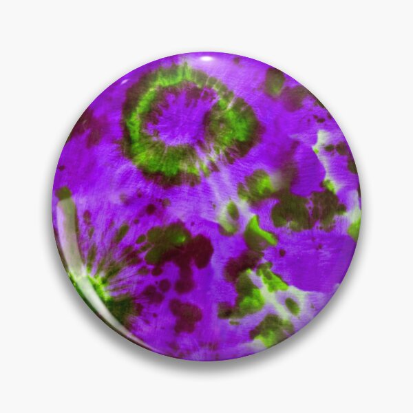 Artikelvorschau, Purple and Green Psychedelic Tie-Dye entworfen und verkauft von Carolina Diaz.
