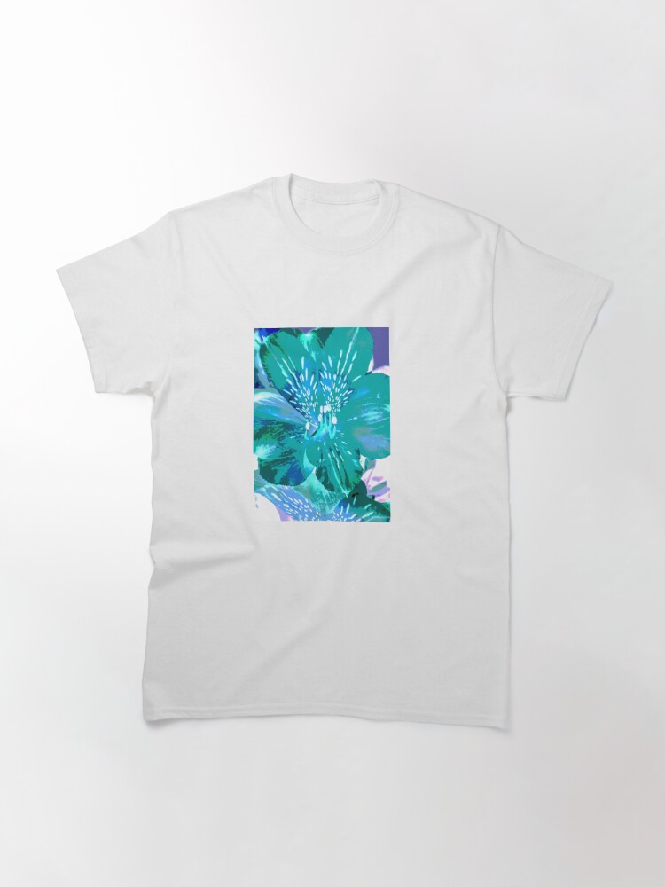 Alternate view of FLOWERS BY YANNIS Lobaina Classic T-Shirt