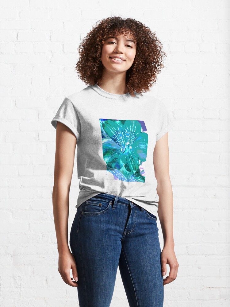 Alternate view of FLOWERS BY YANNIS Lobaina Classic T-Shirt
