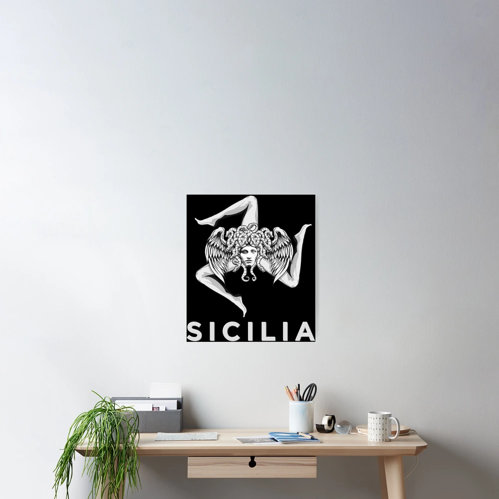 Sicilian Pride Sicilia Sicilian Flag Trinacria Essential T-Shirt