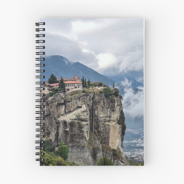 Artikelvorschau, Kloster der Heiligen Dreifaltigkeit in Meteora Kalabaka entworfen und verkauft von Land Voyagers.