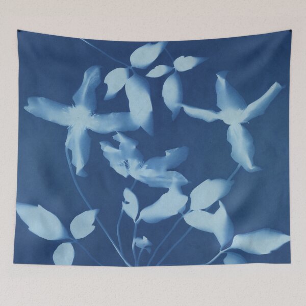 Aperçu de l'œuvre Clématite cyanotype créée et vendue par LymphomaLass.