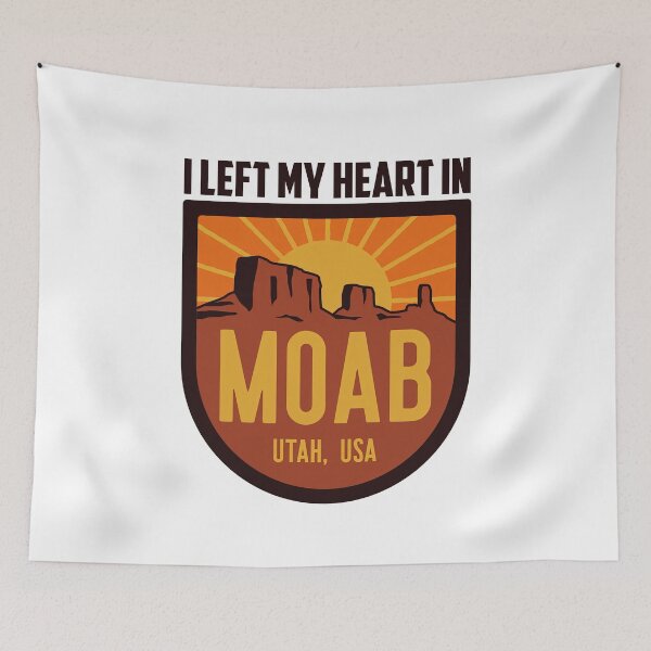 Aperçu de l'œuvre Moab Utah, J'ai laissé mon cœur à Moab Utah, Vintage, Arch, Coucher de soleil créée et vendue par graphic-genie.