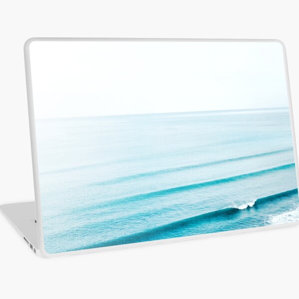 THE PERFECT WAVE Laptop Skin