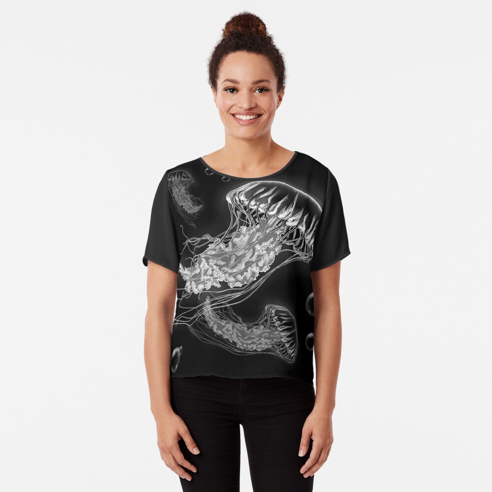 Vista previa del artículo con la obra «Blusa», diseñado y vendido por SuspendedDreams.