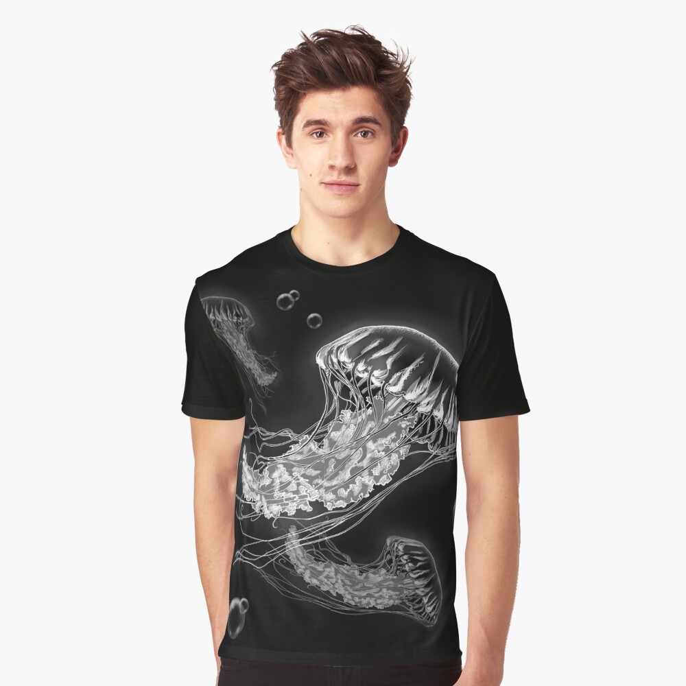 Vista previa del artículo con la obra «Camiseta gráfica», diseñado y vendido por SuspendedDreams.