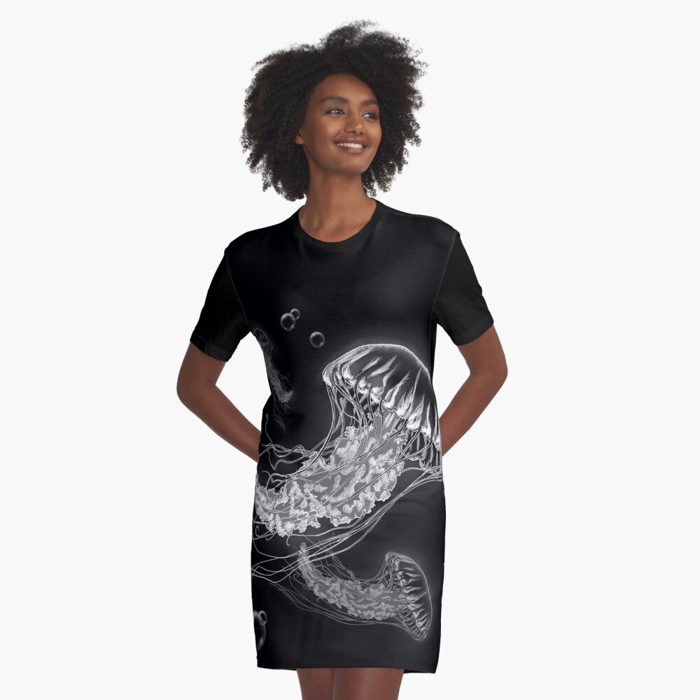 Vista previa del artículo con la obra «Vestido camiseta», diseñado y vendido por SuspendedDreams.