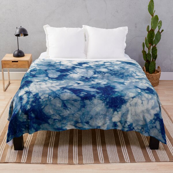 Artikelvorschau, Batikdruck in Jeansblau entworfen und verkauft von RSDigitalPrintDesign.