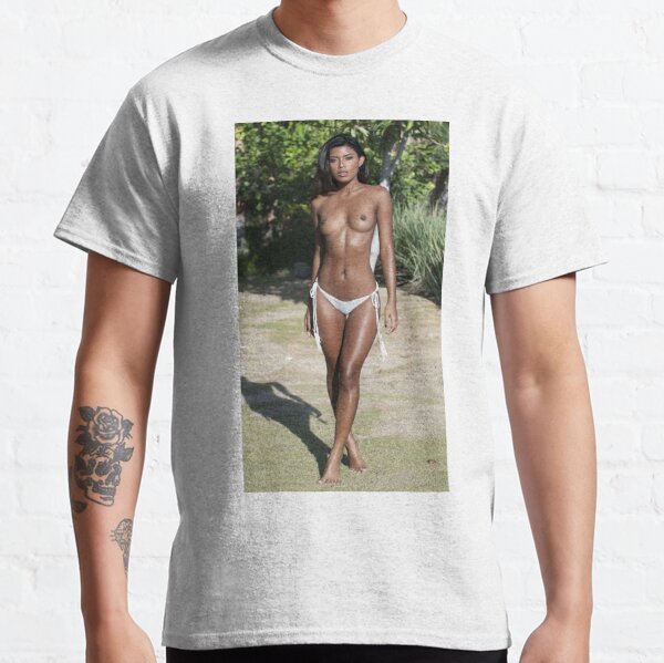 sexy dark skin black woman nude model, female nude model, erotic female nude Classic T-Shirt