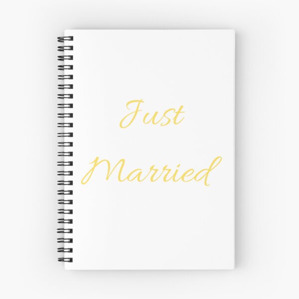 Aperçu de l'œuvre Conception juste mariée, cadeau de douche nuptiale, mariée à être cadeau, cadeau de lune de miel, idées de cadeau de partie de bachelorette, cadeau de demoiselle d'honneur, cadeau de fiançailles de mariage créée et vendue par MyGoodFortune.