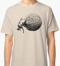 Dung Beetle Rolling Dung Ball | Afrikanische Wildtiere Classic T-Shirt