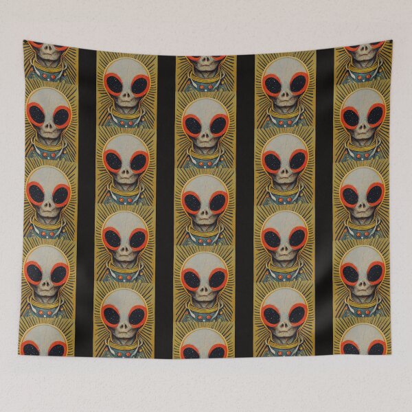 Item preview, Horror alienígena, Surrealismo retro oculto designed and sold by MoreMachine.