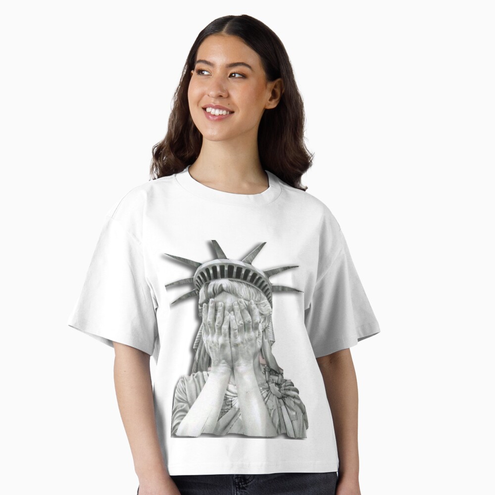 Artikel-Vorschau von Boxy T-Shirt, designt und verkauft von TheBlankVerse.