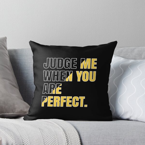 Item preview, Júzgame cuando seas perfecto Cita de sarcasmo designed and sold by Assla ⭐⭐⭐⭐⭐.