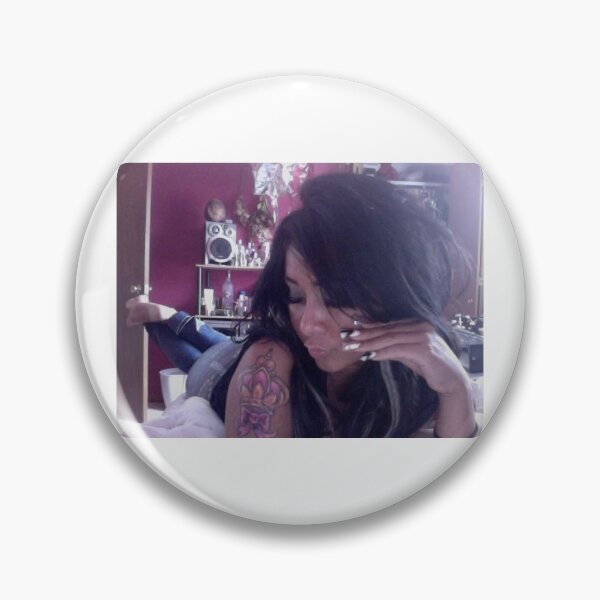 Item preview, snooki selfie designed and sold by laylaelostaz.