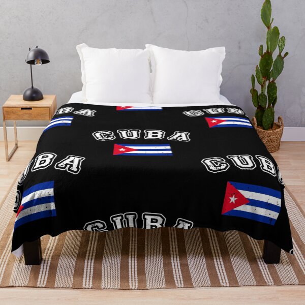 Aperçu de l'œuvre Drapeau de sport Cuba rétro vintage créée et vendue par SeanWong90094.