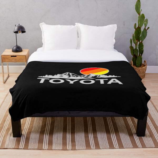 Item preview, Equipo de aventuras TRD designed and sold by LastLineinBlue.